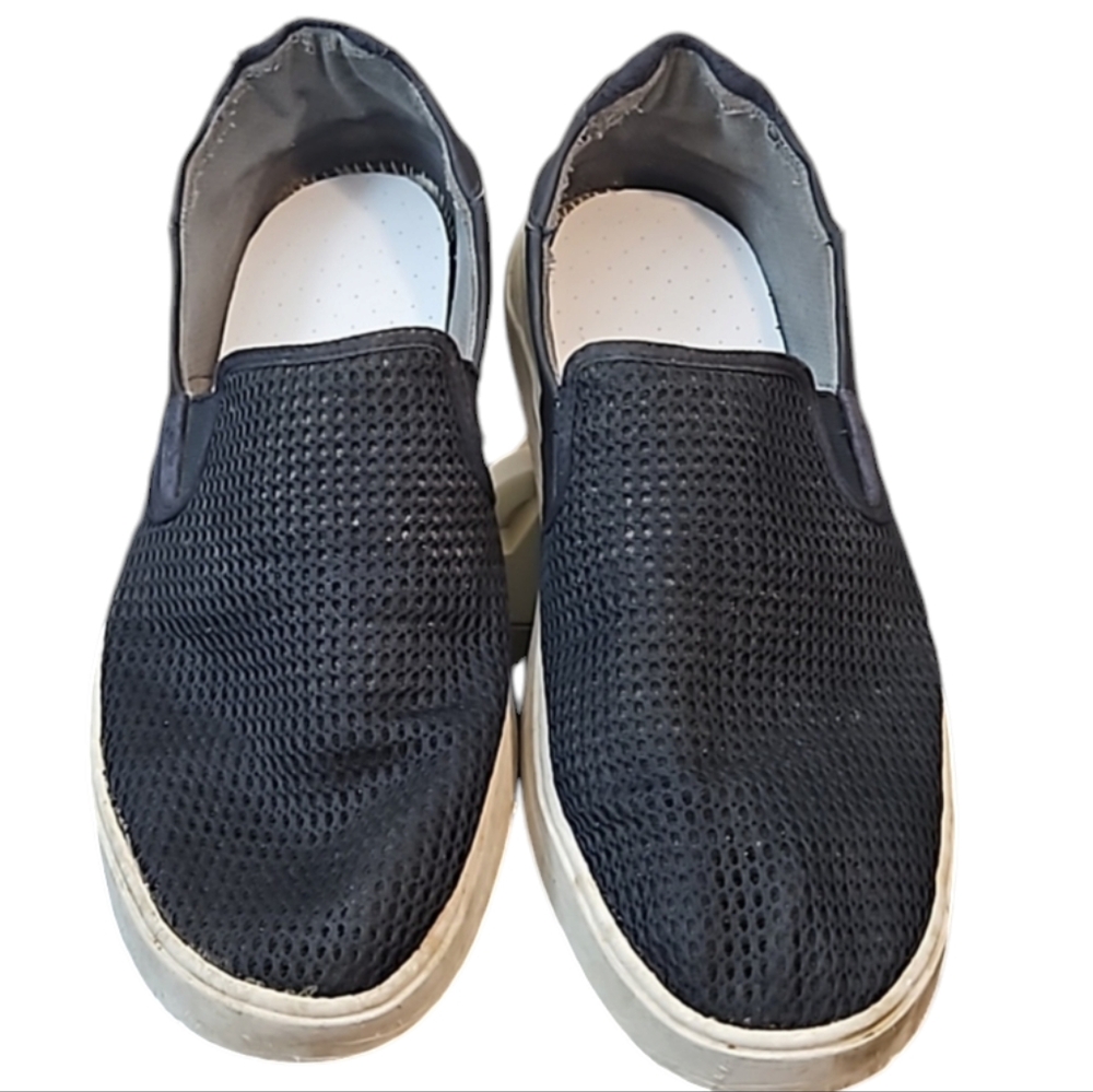OluKai Lae'ahi slip in shoes, size 14